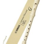 Flauta Doce Yamaha Soprano Germânica Yrs23g cor bege
