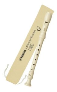 Flauta Doce Yamaha Soprano Germânica Yrs23g cor bege