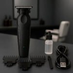 Máquina de Cortar Cabelo Kemei KM-2299 Sem Fio, para Acabamento Profissional , barba , corpo , pezinho , trimmer , sem fio bivolt ,lamina Dlc