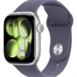 Apple Watch Series 11 GPS – Caixa prateada de alumínio – 42 mm – Pulseira esportiva roxo-névoa – P/M