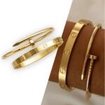 Kit 2 Pulseiras Bracelete Feminino Trevo Prego Love Aço Inox Dourado 18 Cm